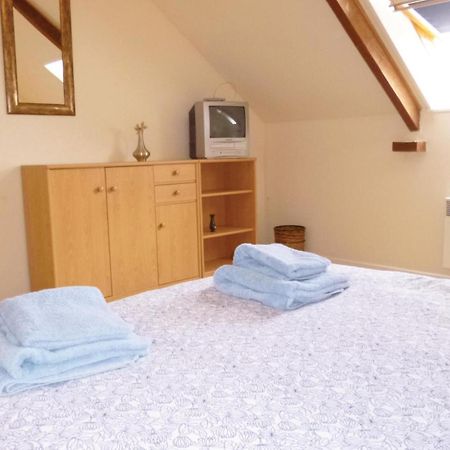 3 Bedroom Cozy Home In Brucheville Carentan-les-Marais Екстериор снимка