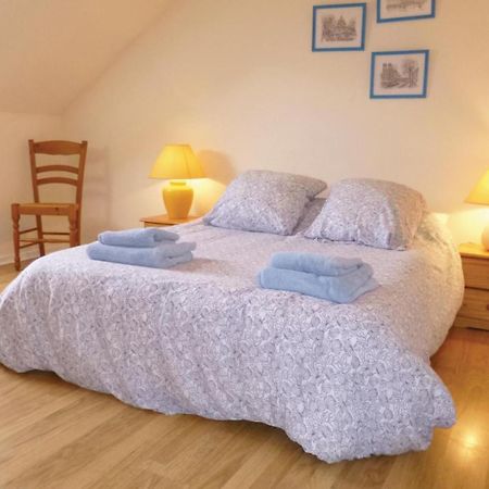 3 Bedroom Cozy Home In Brucheville Carentan-les-Marais Екстериор снимка
