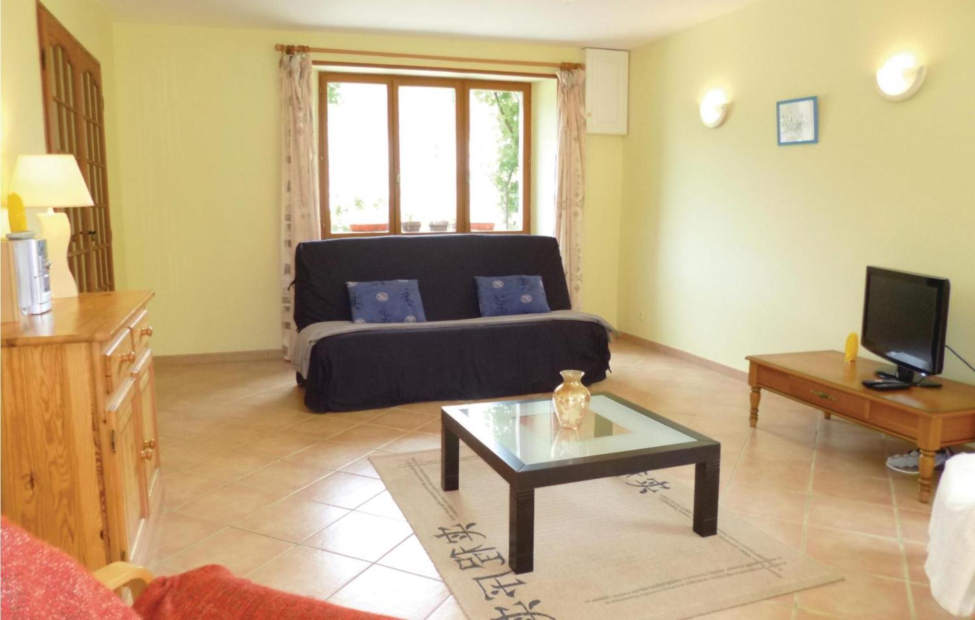 3 Bedroom Cozy Home In Brucheville Carentan-les-Marais Екстериор снимка